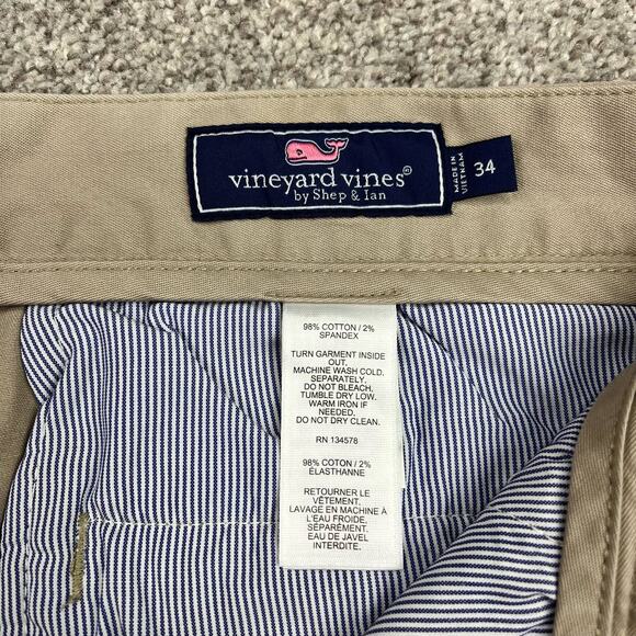 Vineyard Vines Khaki Breaker Shorts size 34 - Picture 3 of 10